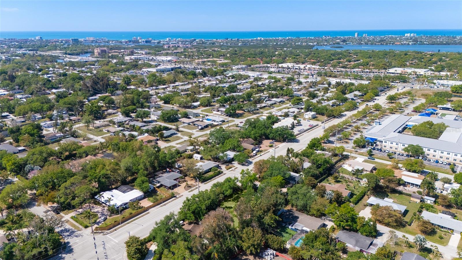 Image 10 of 16 For 4717 Crystal Avenue