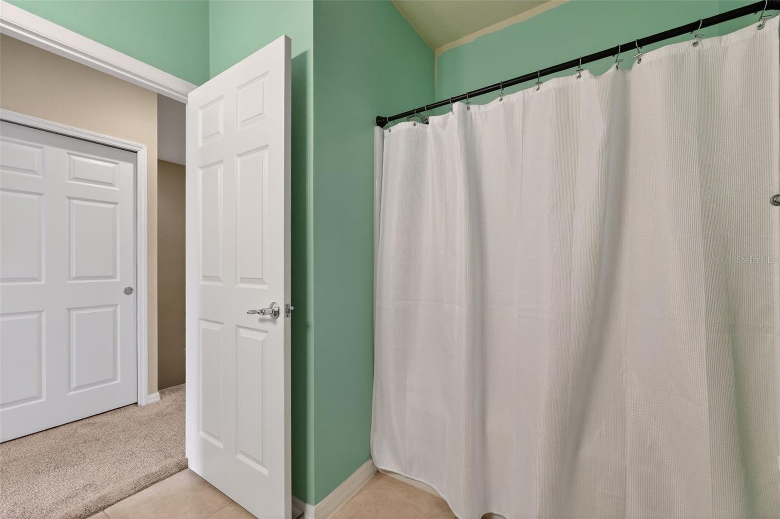 Image 22 of 37 For 3736 82nd Avenue Circle E 105