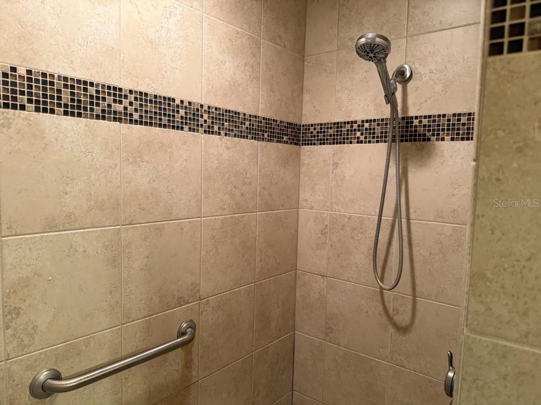 Image 6 of 10 For 1097 Hollyhock Way