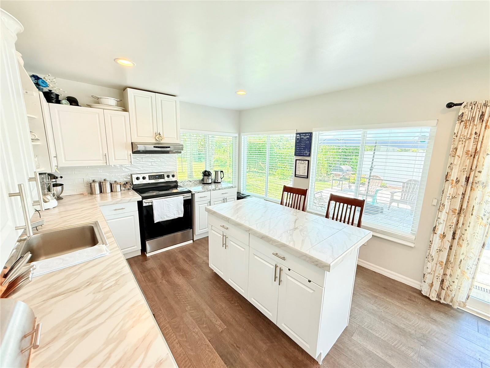 Image 16 of 48 For 8509 La Boca Avenue