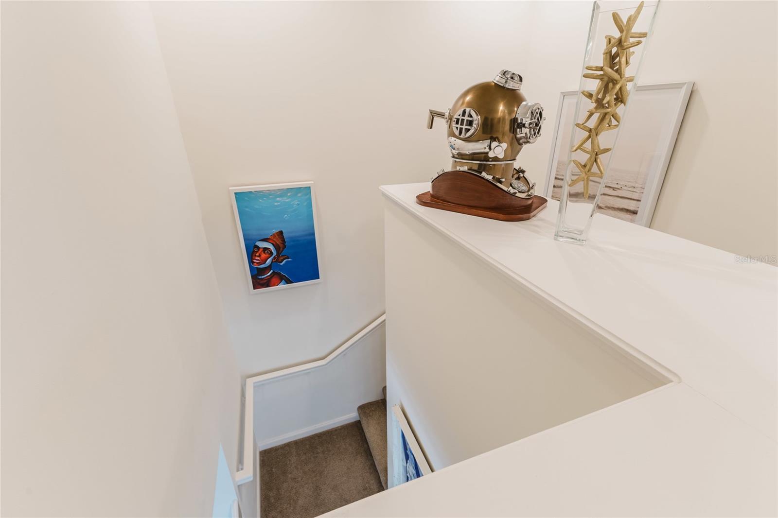 Image 14 of 39 For 1564 Napoli Drive W