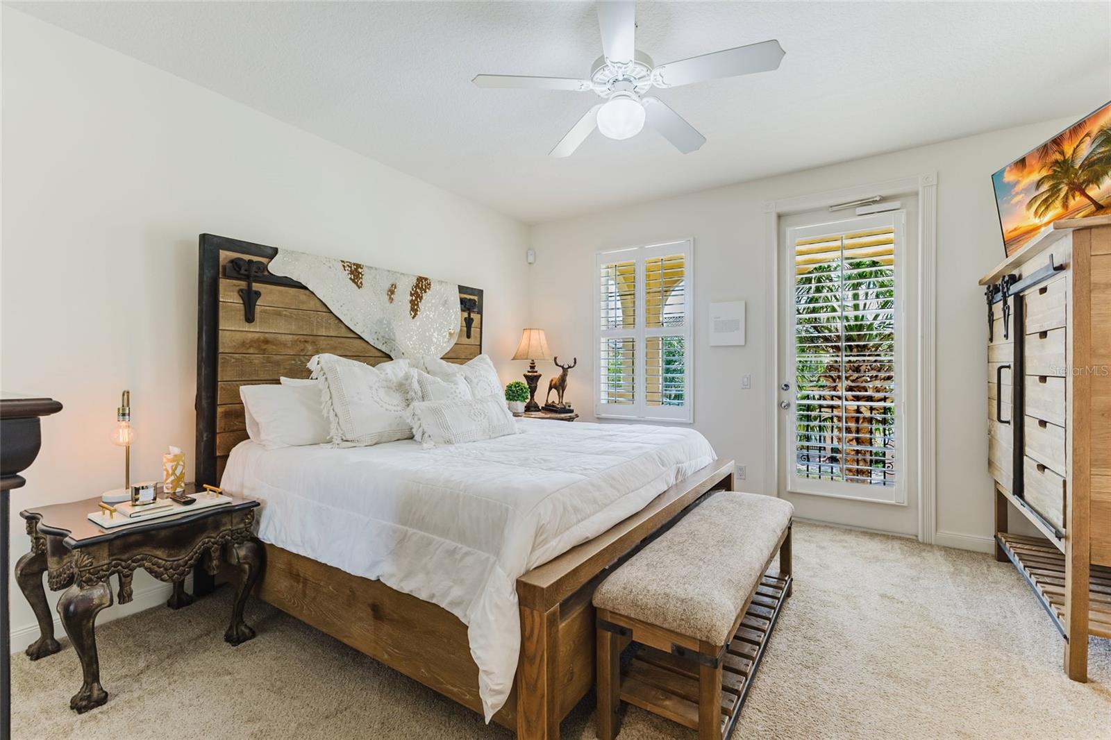 Image 15 of 39 For 1564 Napoli Drive W