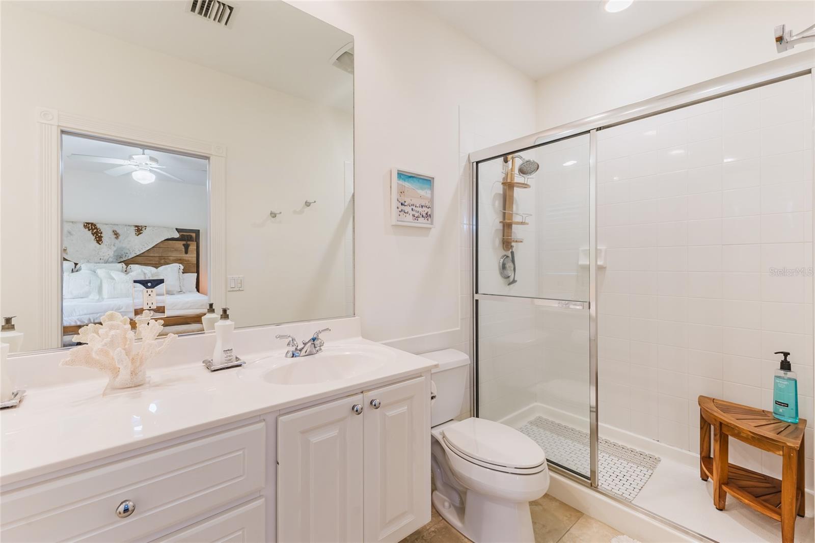 Image 19 of 39 For 1564 Napoli Drive W