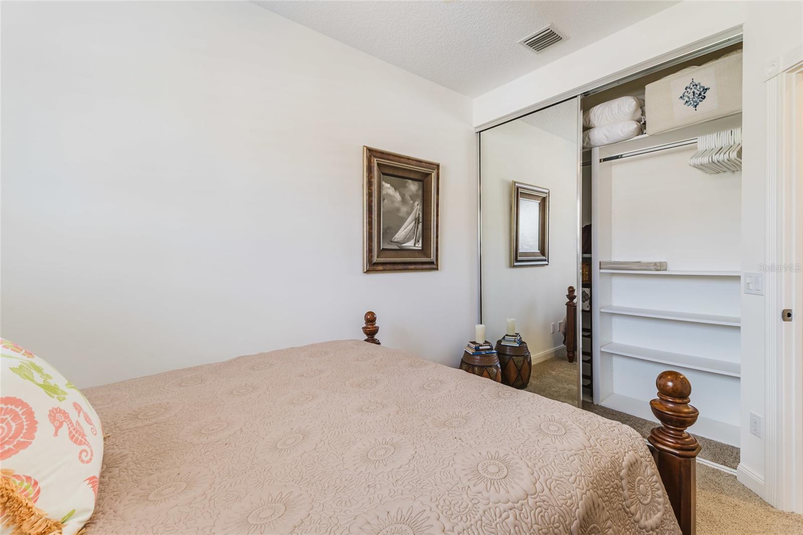 Image 21 of 39 For 1564 Napoli Drive W