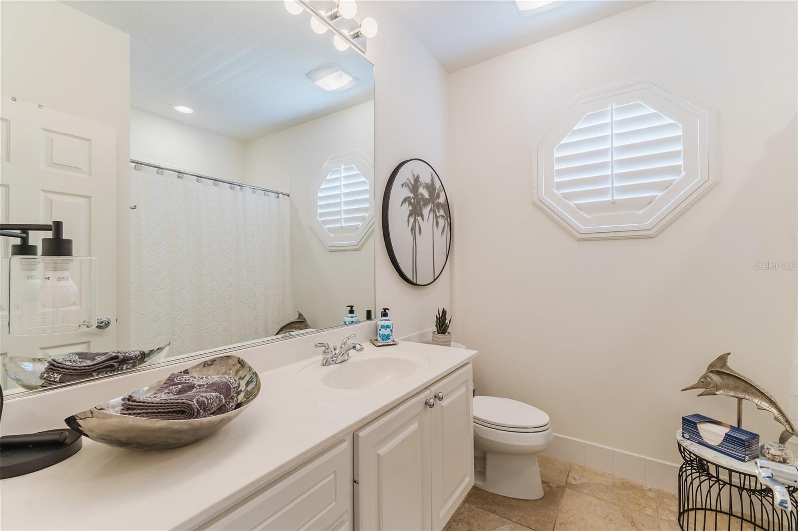 Image 22 of 39 For 1564 Napoli Drive W