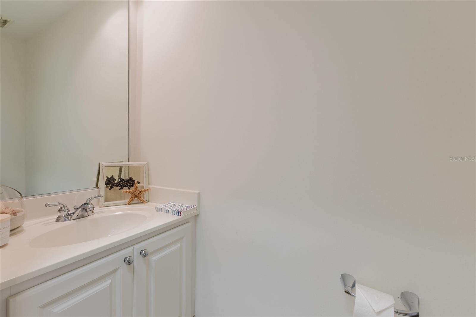 Image 26 of 39 For 1564 Napoli Drive W