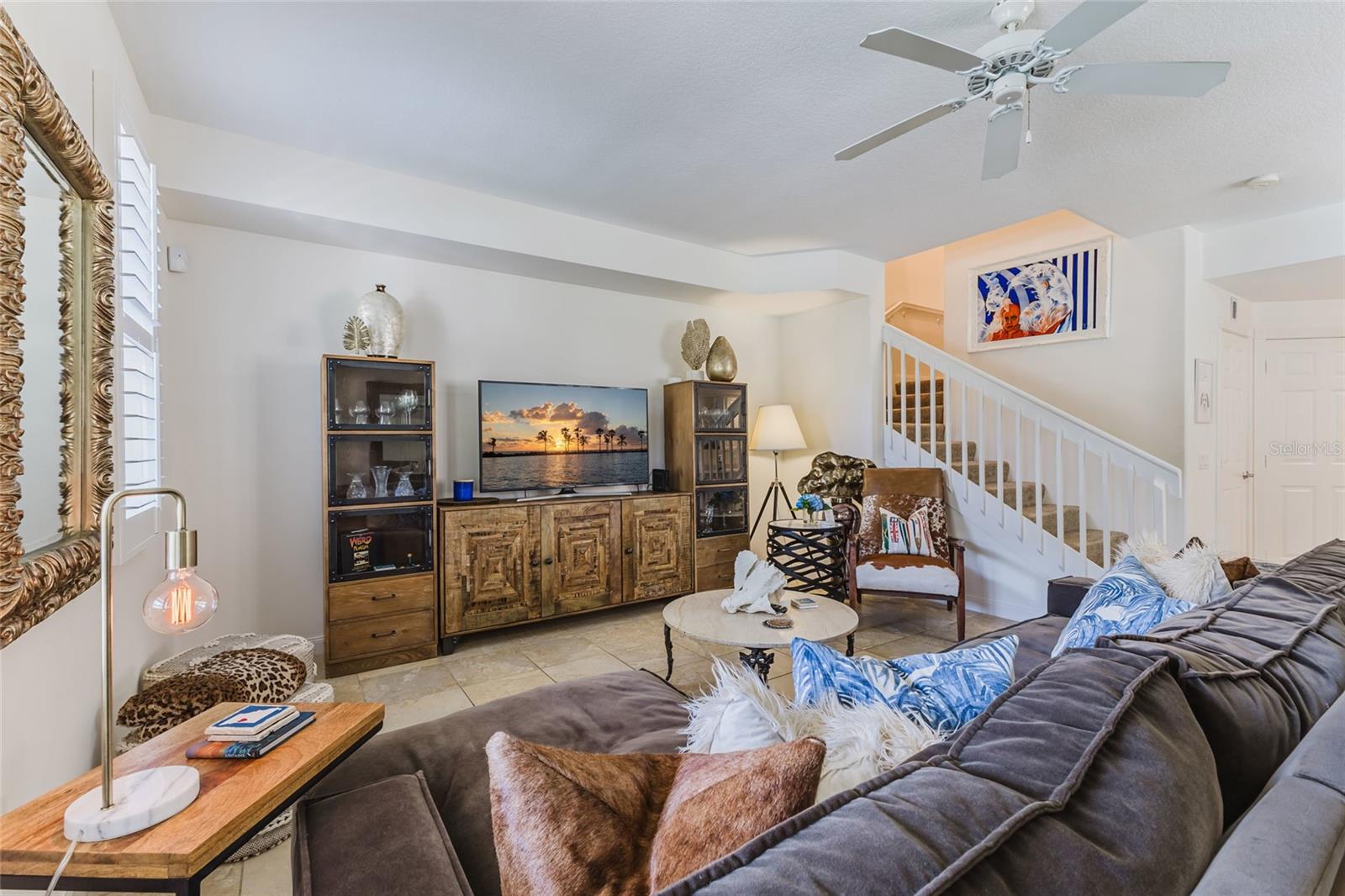 Image 4 of 39 For 1564 Napoli Drive W