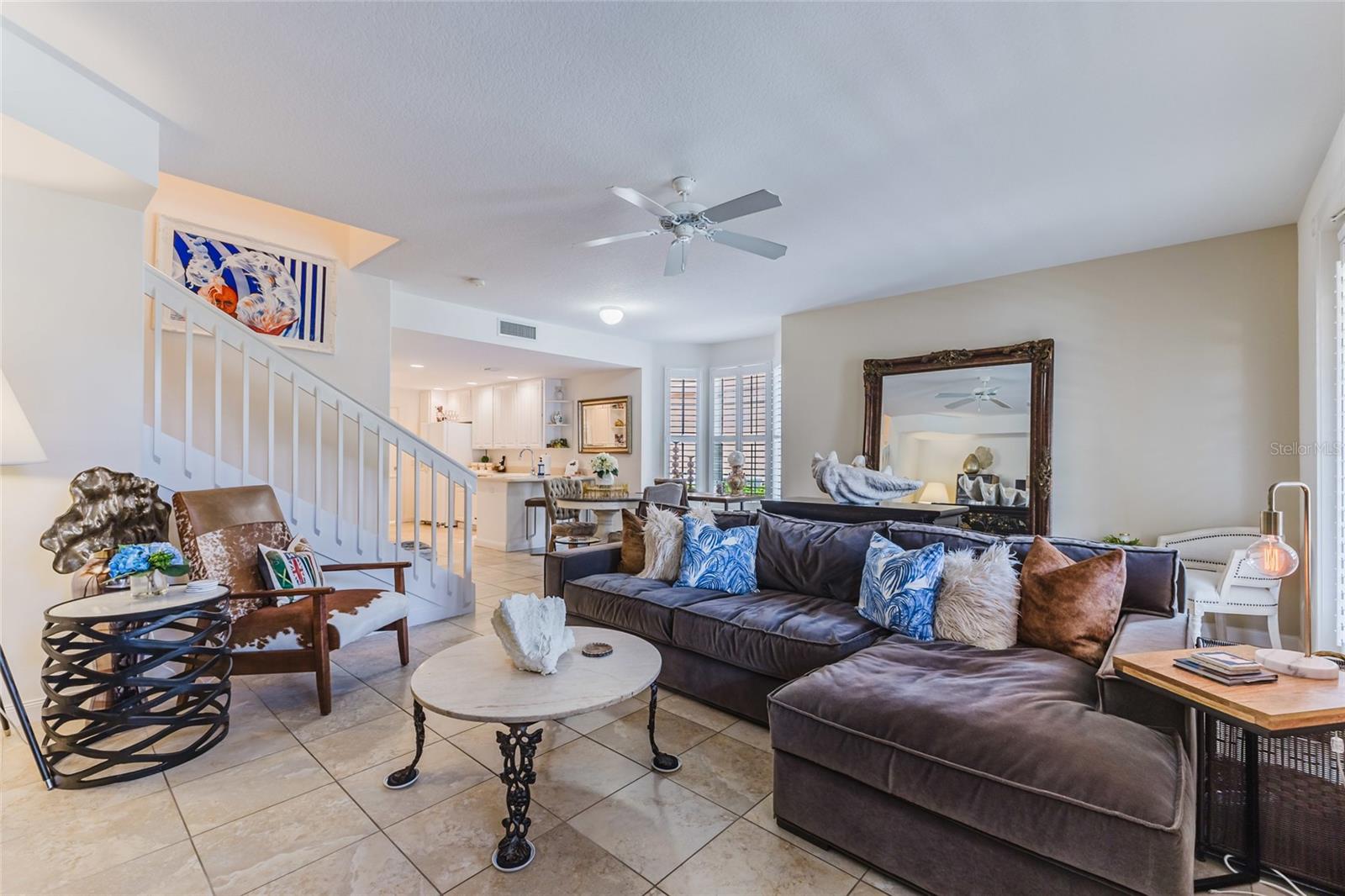 Image 5 of 39 For 1564 Napoli Drive W