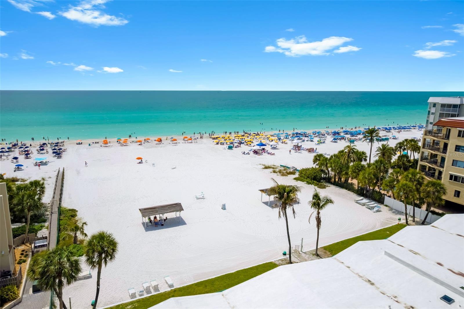 Image 20 of 54 For 6334 Midnight Pass Road 41