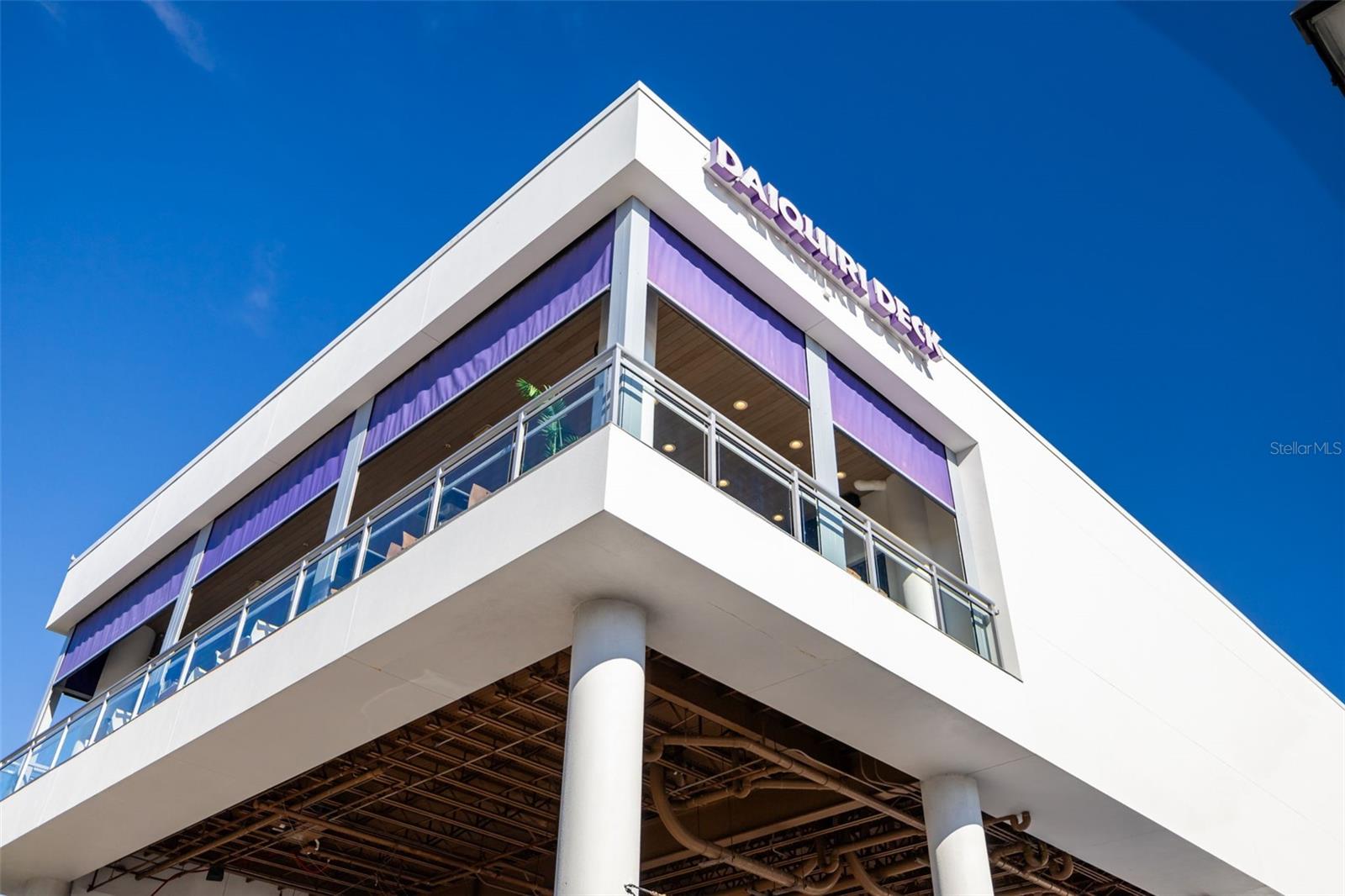 Image 46 of 54 For 6334 Midnight Pass Road 41