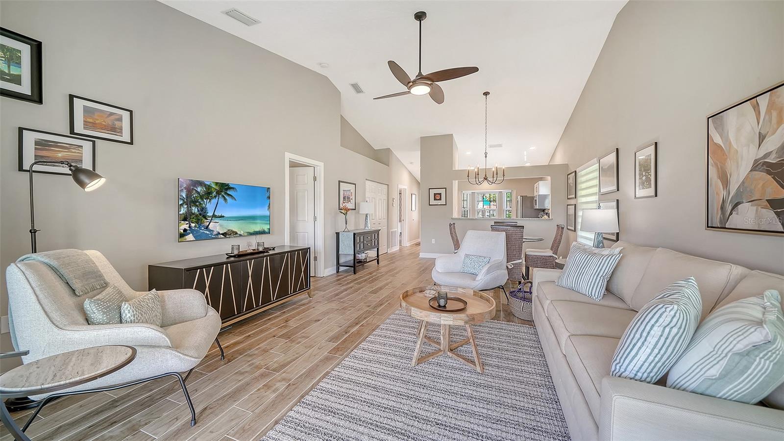 Image 18 of 84 For 7510 Preserves Court