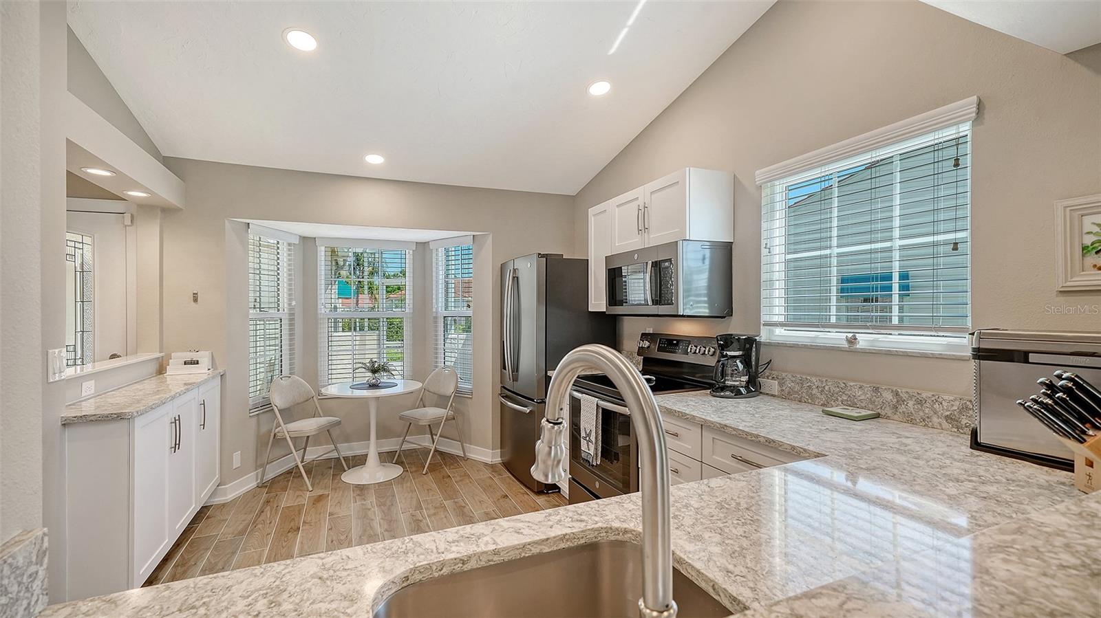 Image 22 of 84 For 7510 Preserves Court