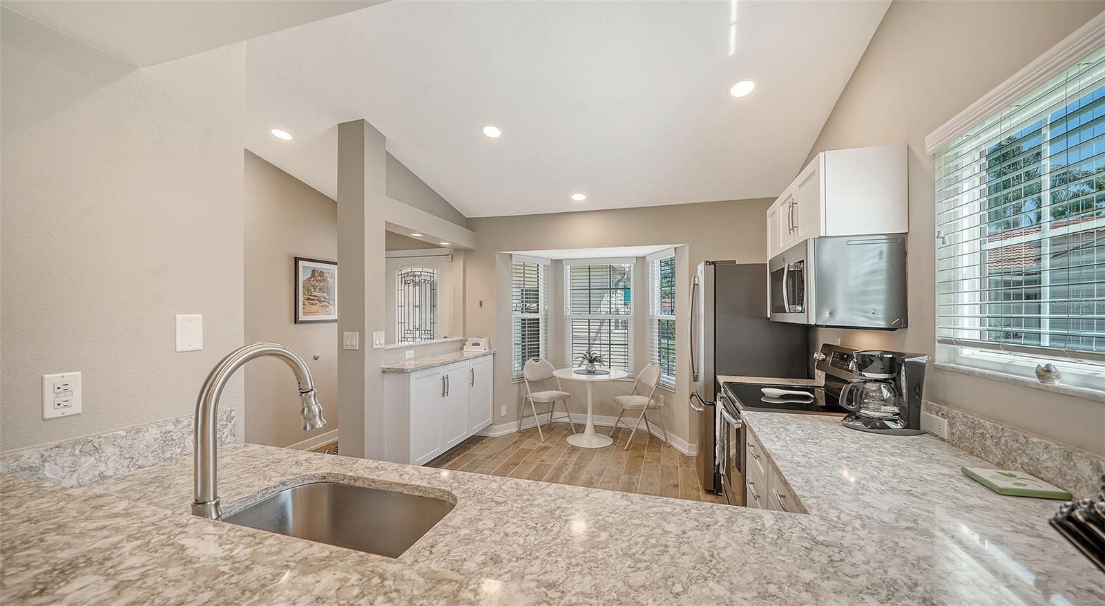 Image 23 of 84 For 7510 Preserves Court