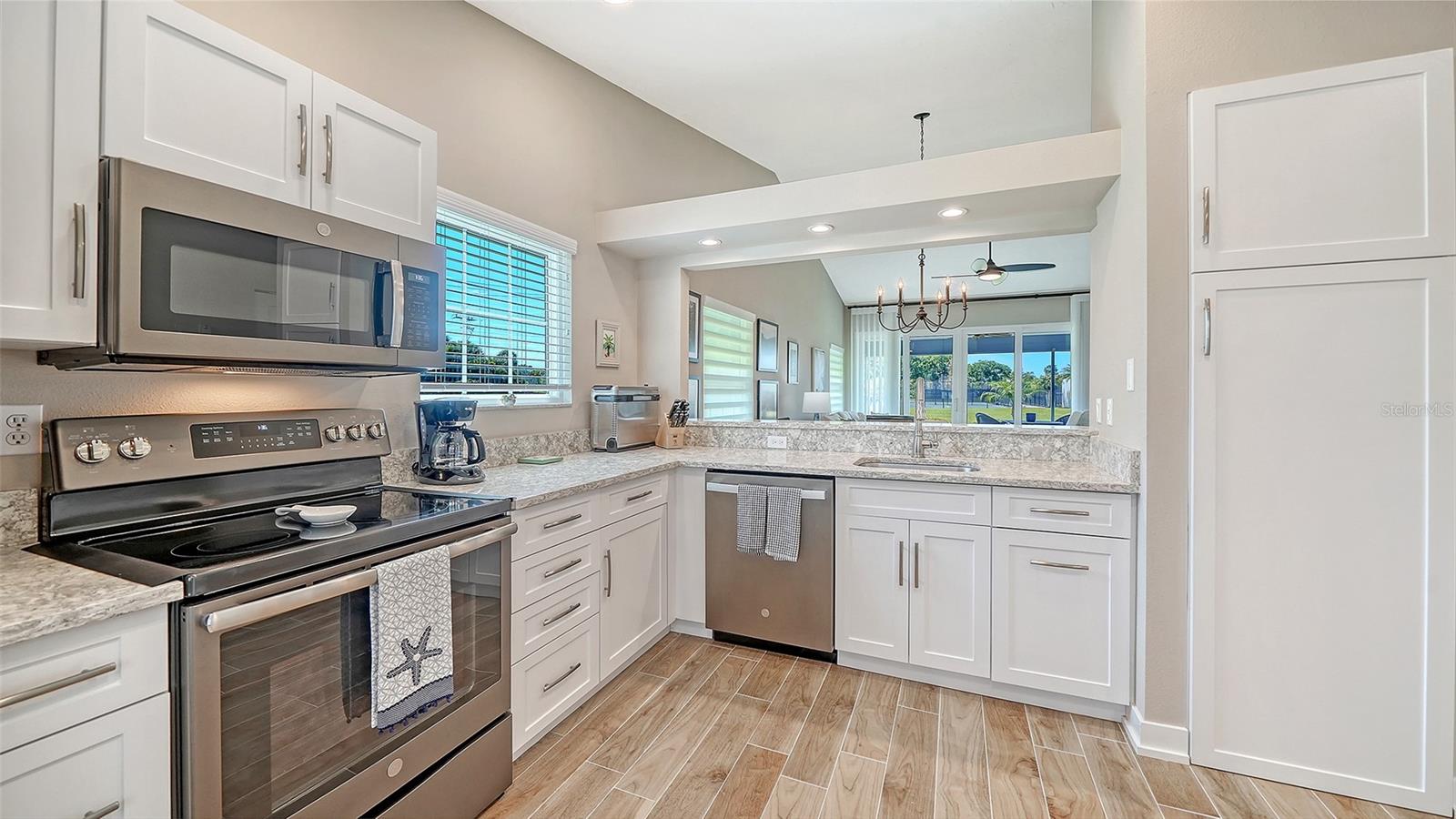 Image 27 of 84 For 7510 Preserves Court