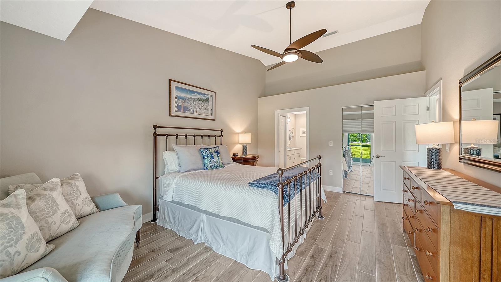 Image 30 of 84 For 7510 Preserves Court