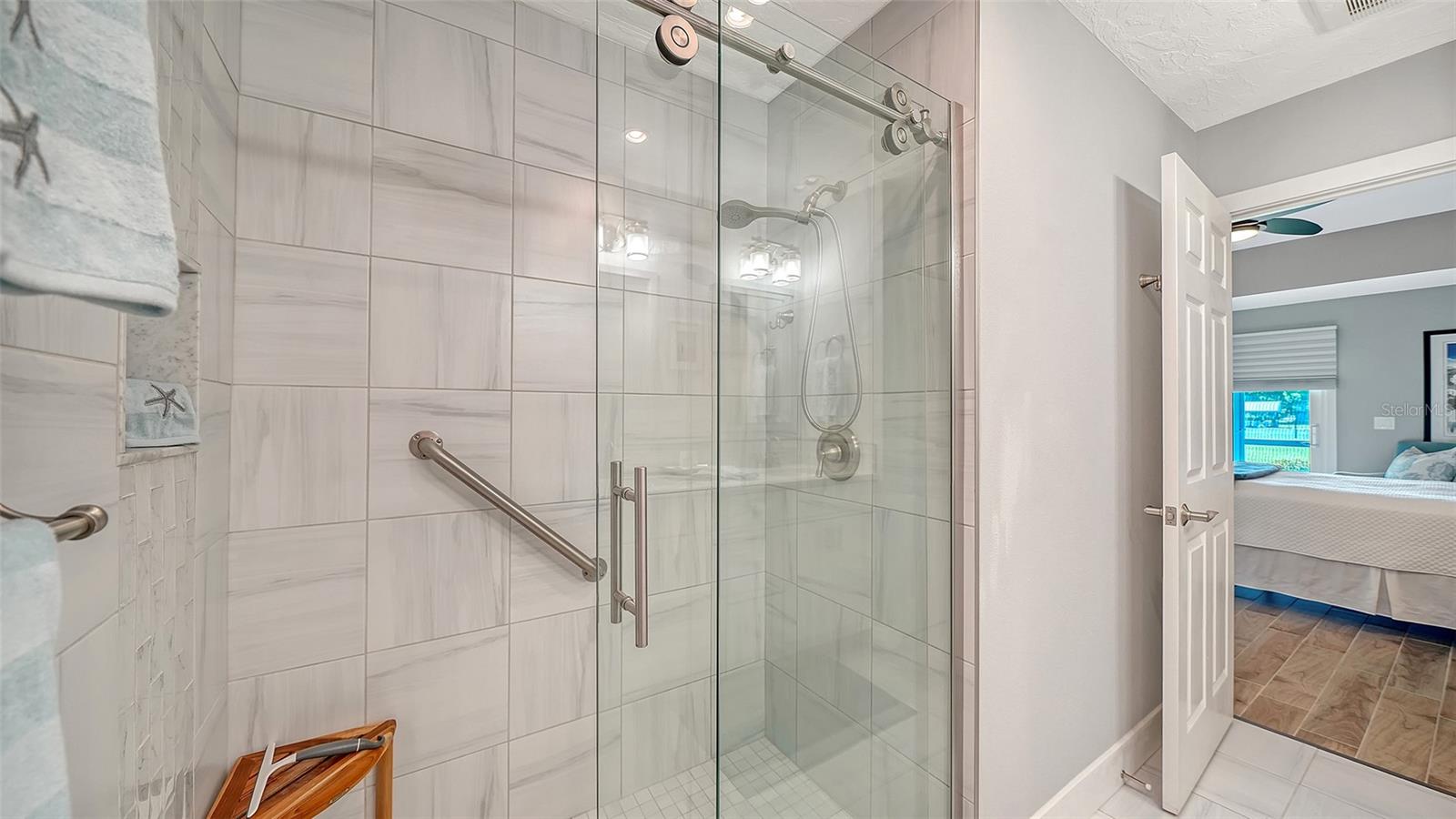 Image 32 of 84 For 7510 Preserves Court