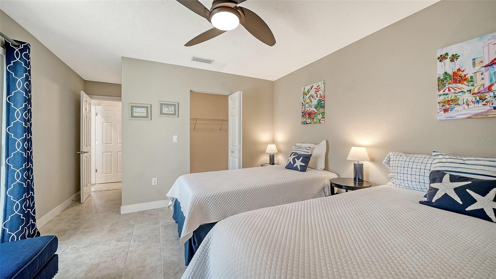 Image 35 of 84 For 7510 Preserves Court