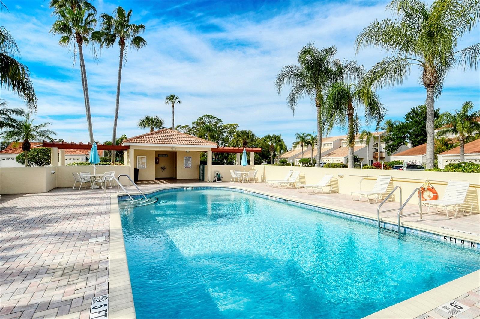 Image 42 of 84 For 7510 Preserves Court