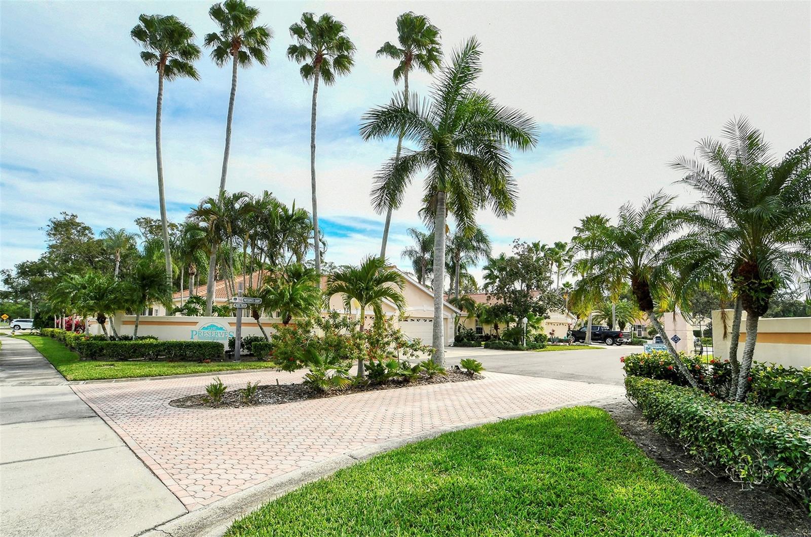 Image 46 of 84 For 7510 Preserves Court