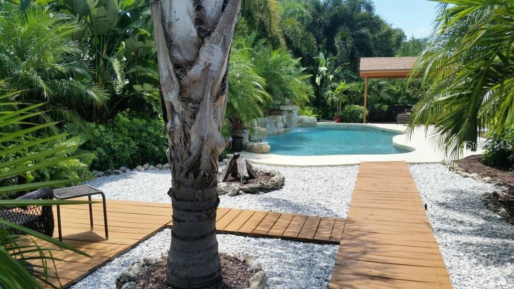 Image 6 of 21 For 2704 Marlette Street