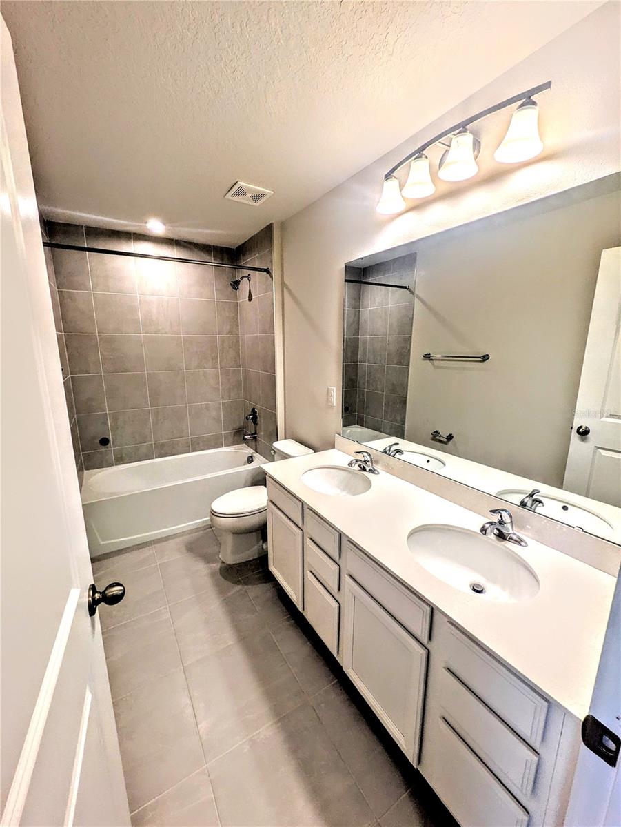 Image 24 of 36 For 5429 Spanish Moss Cove