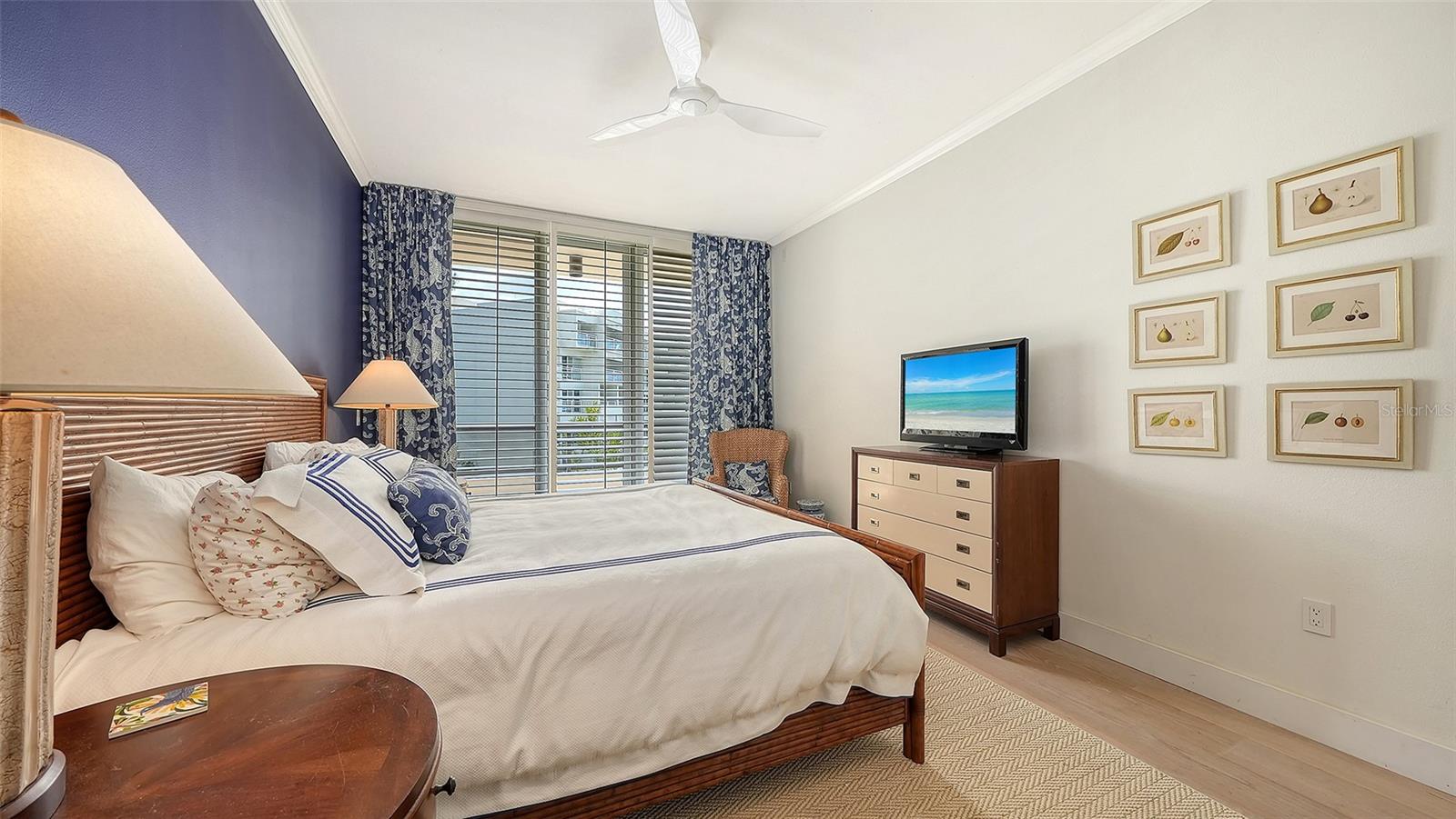 Image 31 of 75 For 415 L Ambiance Drive A301