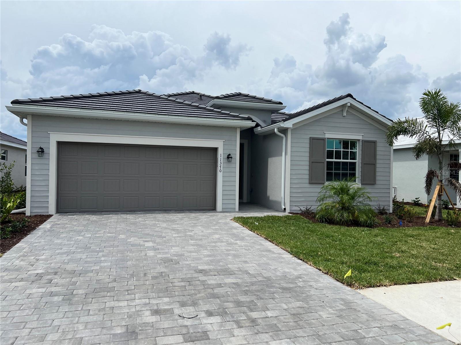 Details for 11370 Burgundy Drive, VENICE, FL 34293
