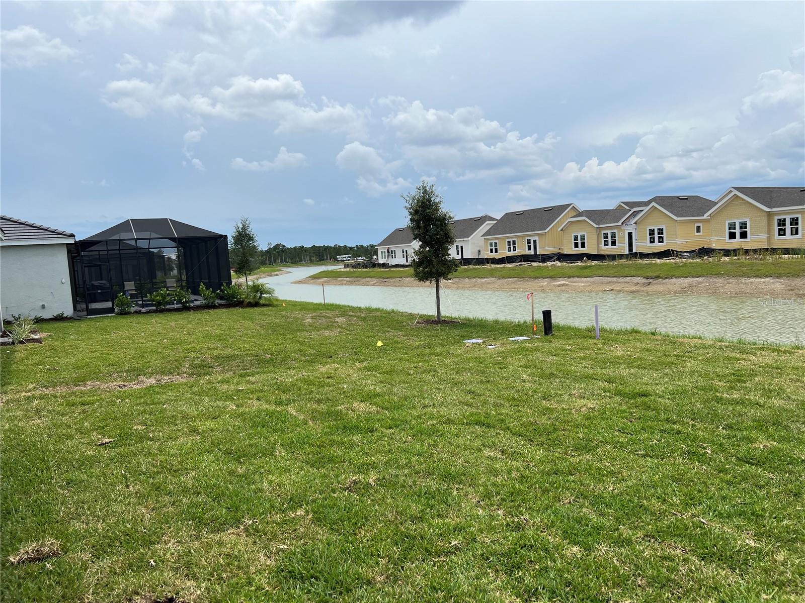 Image 17 of 19 For 11370 Burgundy Drive