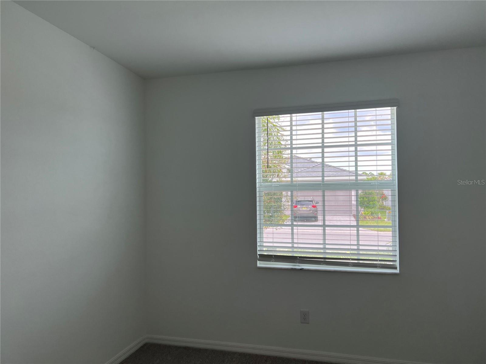 Image 4 of 19 For 11370 Burgundy Drive