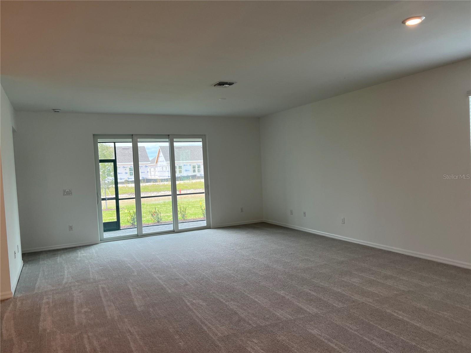 Image 9 of 19 For 11370 Burgundy Drive