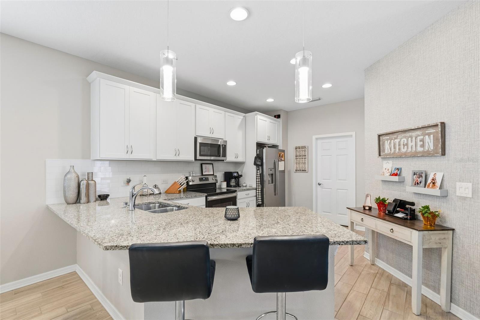 Image 17 of 49 For 6017 Amberly Drive