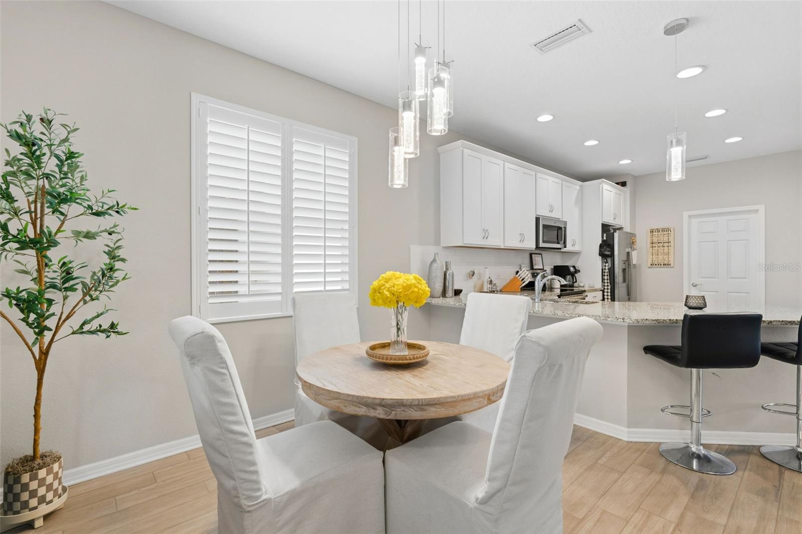 Image 20 of 49 For 6017 Amberly Drive