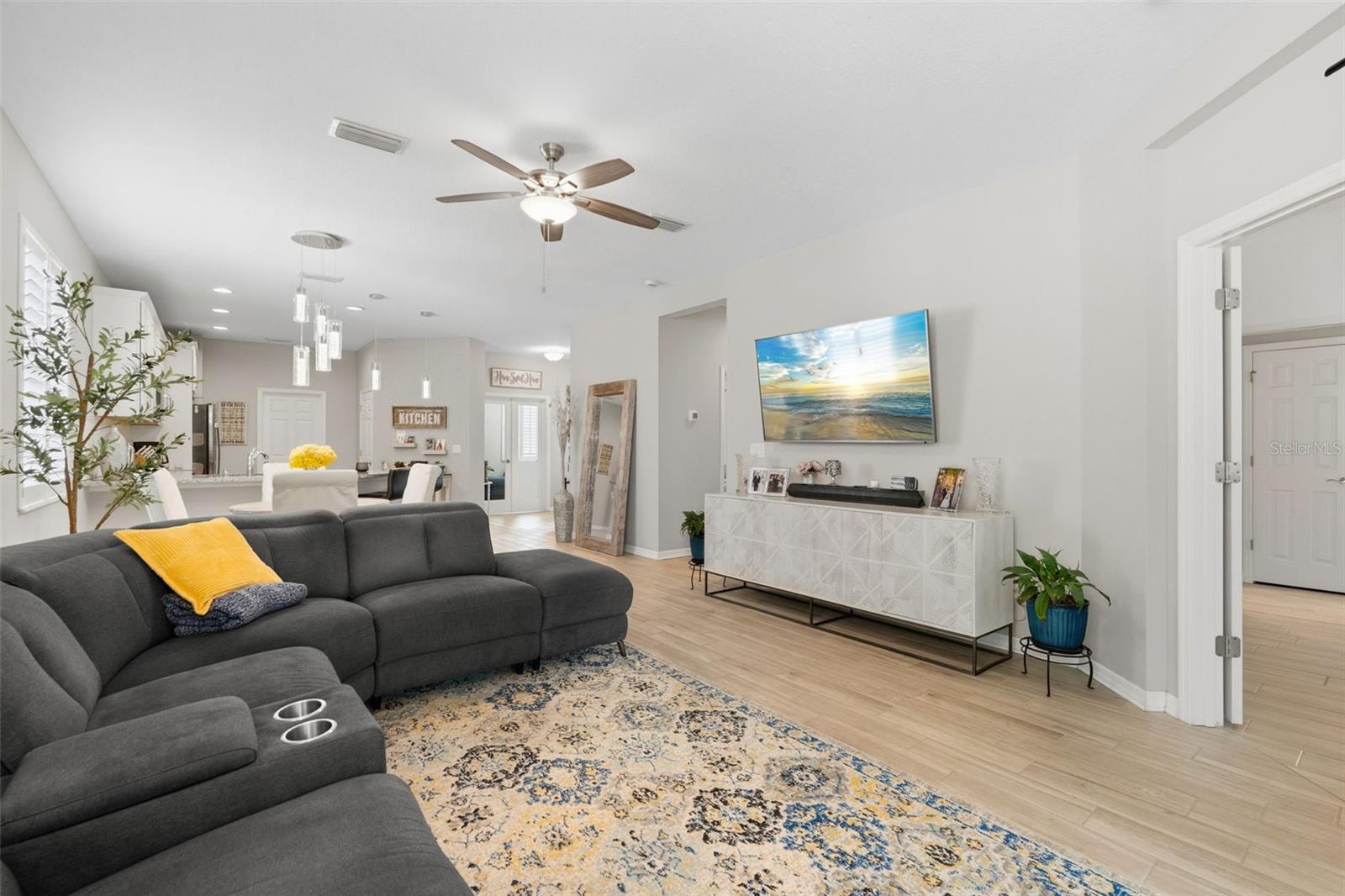 Image 24 of 49 For 6017 Amberly Drive