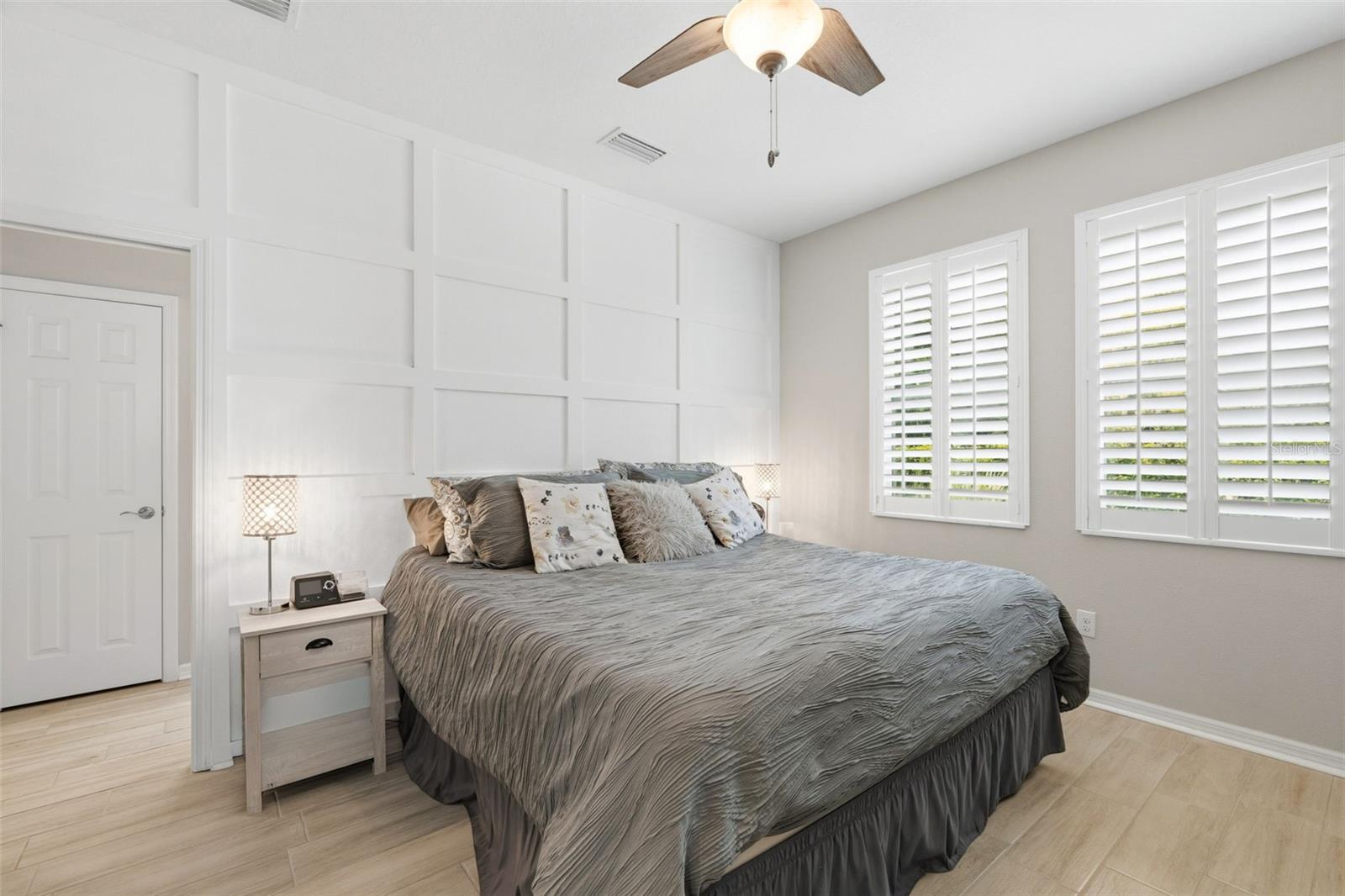 Image 25 of 49 For 6017 Amberly Drive