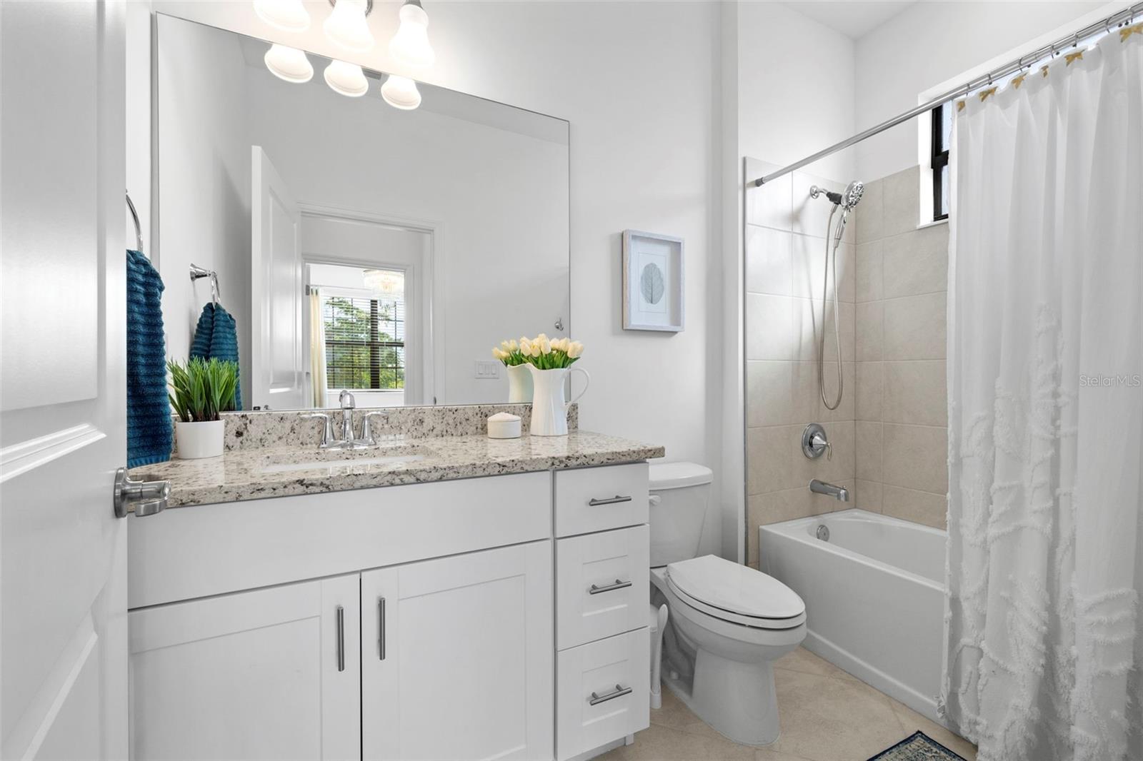 Image 19 of 30 For 1889 Saddlewood Cir