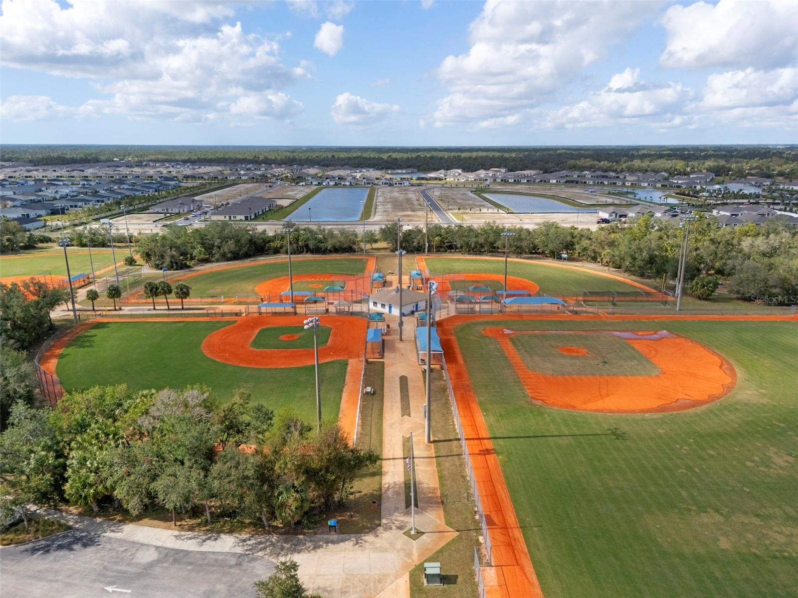 Image 29 of 30 For 1889 Saddlewood Cir