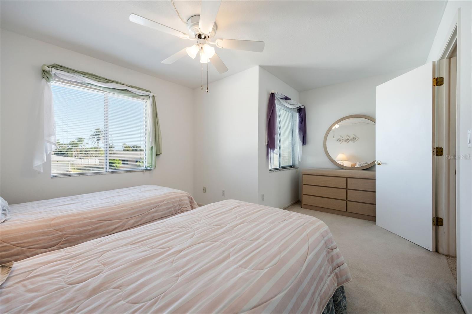 Image 23 of 58 For 1322 40th Street 2