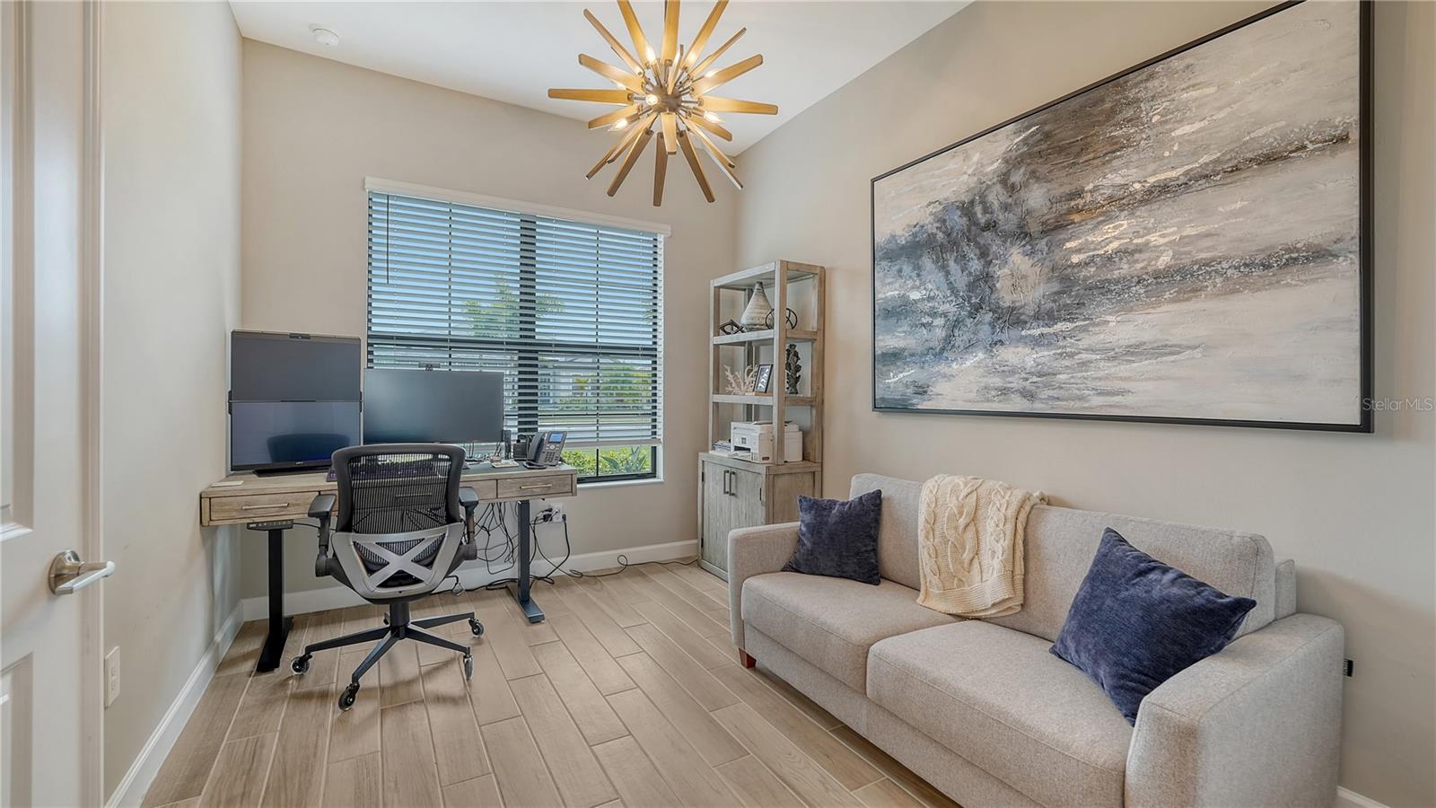 Image 27 of 62 For 4810 Sparkling Sea Lane