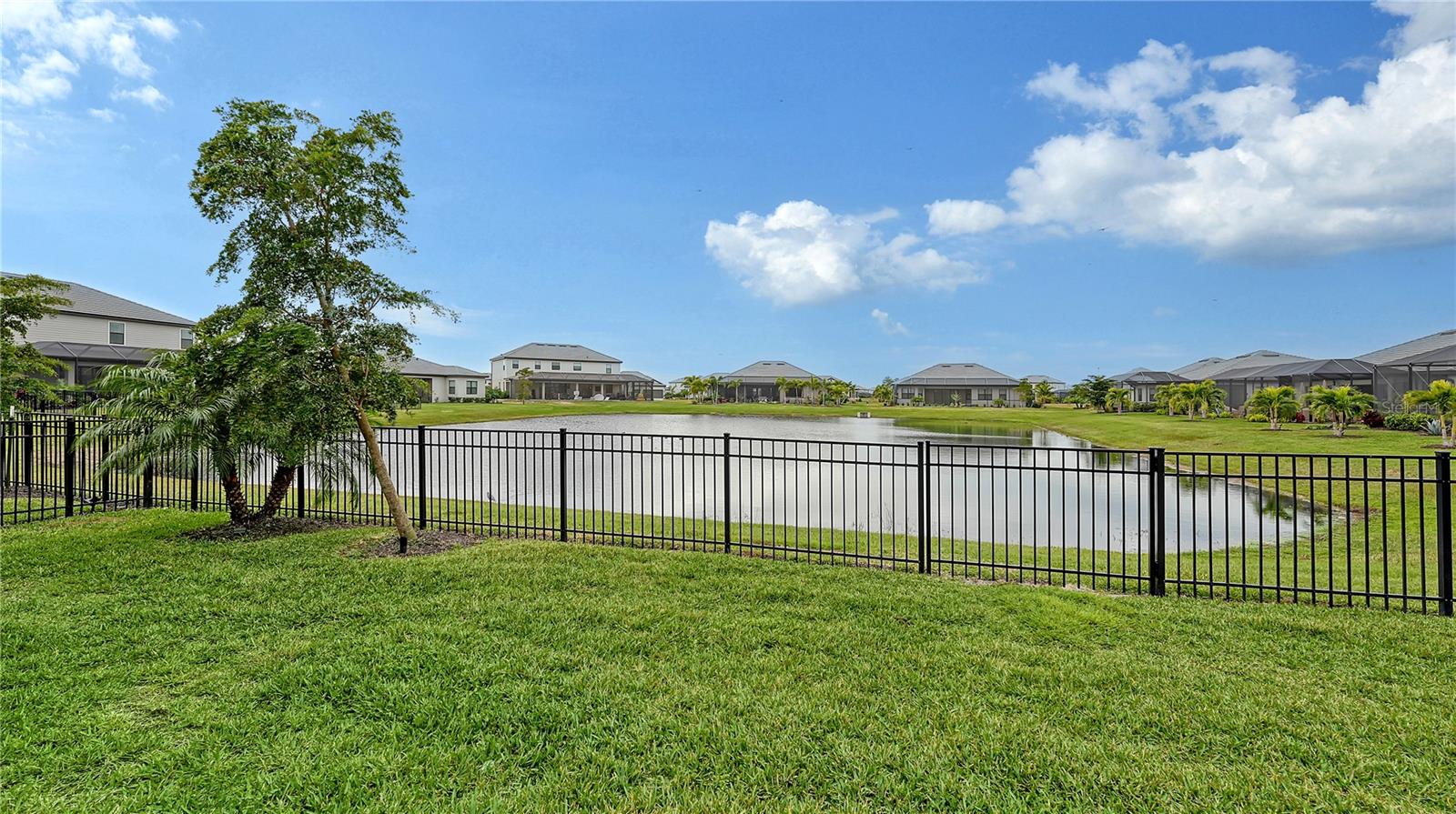 Image 42 of 62 For 4810 Sparkling Sea Lane