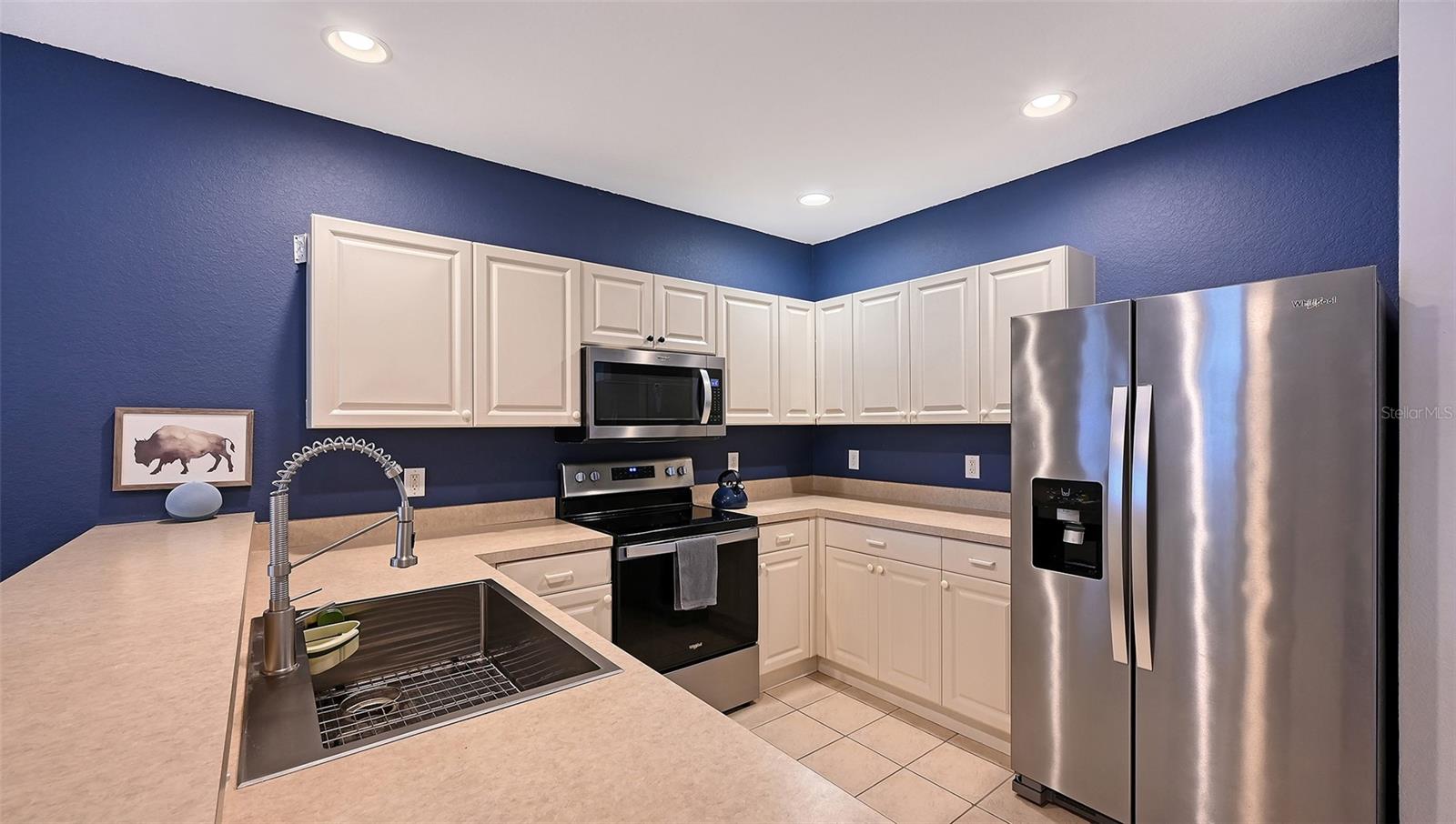 Image 17 of 43 For 2306 29th Avenue E