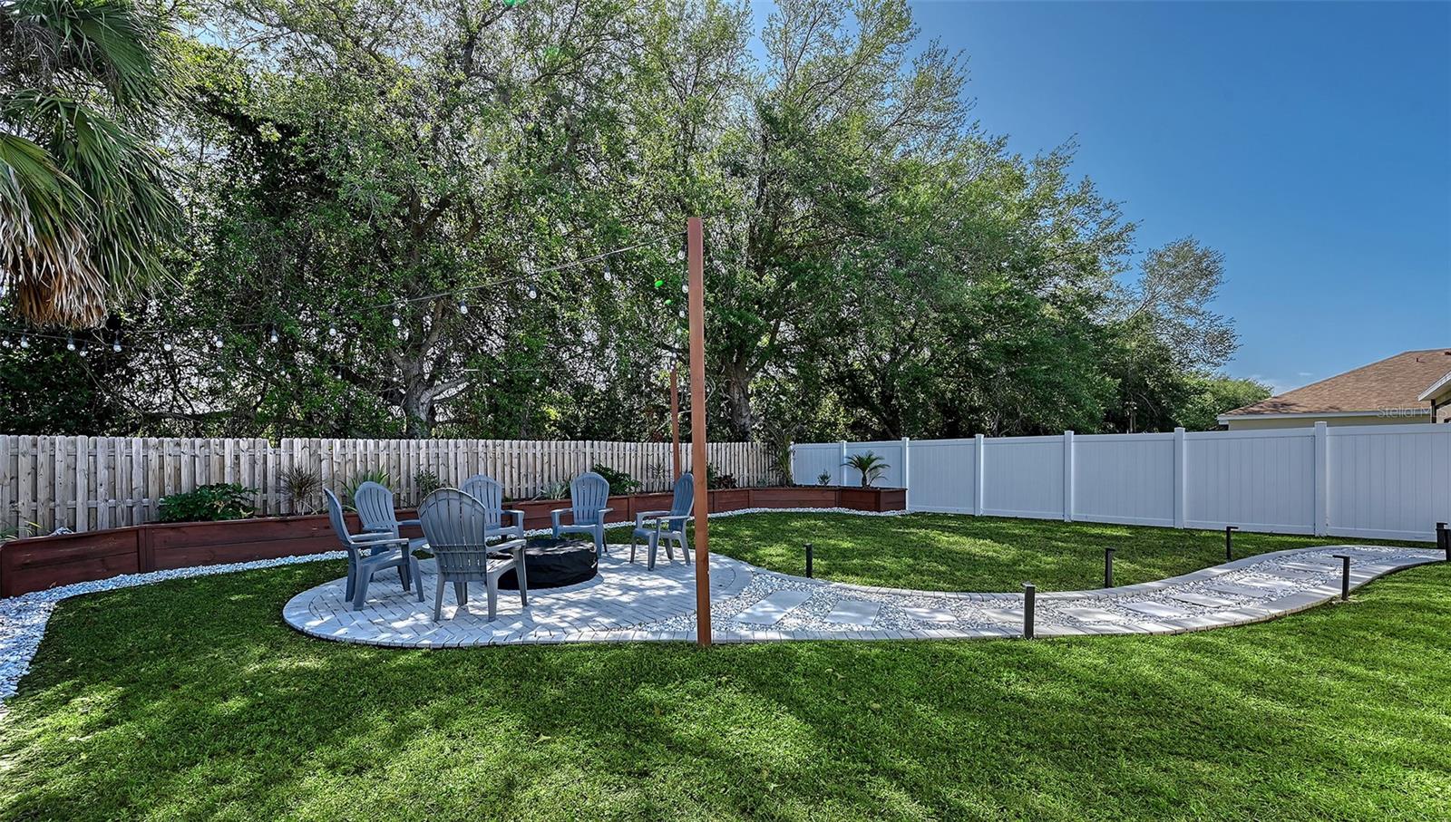 Image 37 of 43 For 2306 29th Avenue E