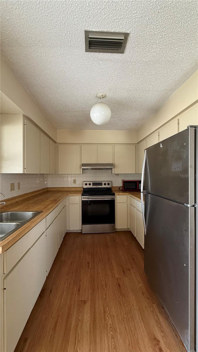 Image 3 of 13 For 201 San Marco Avenue 2