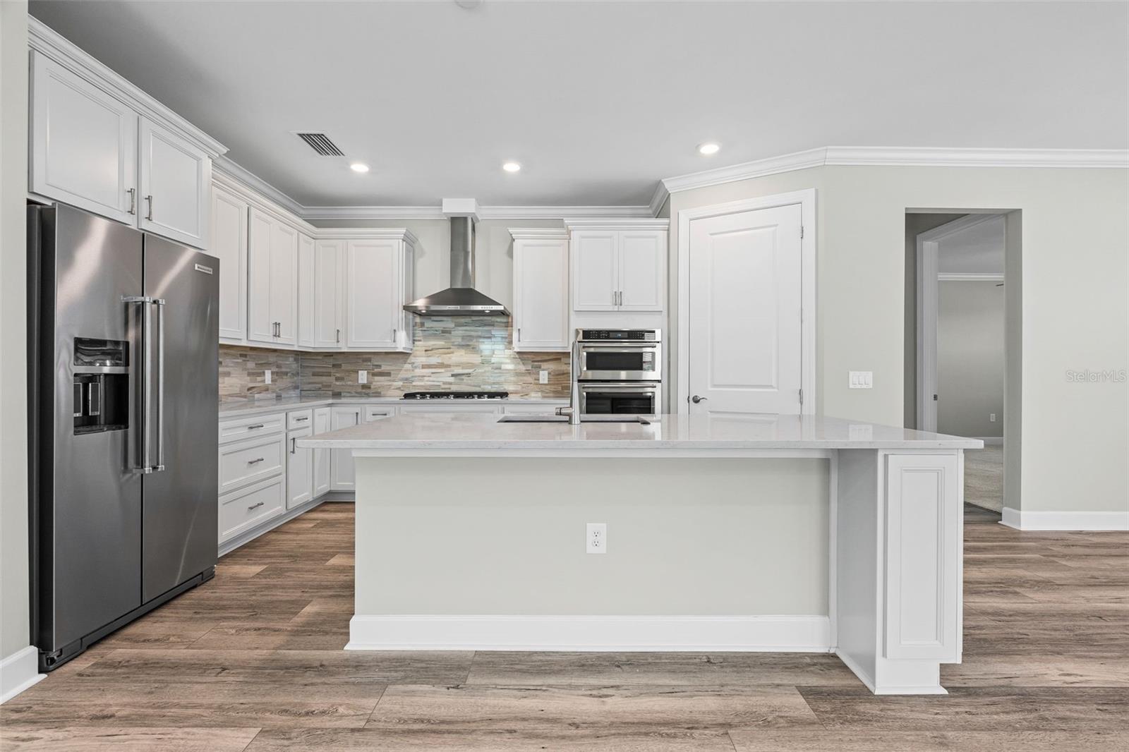 Image 5 of 60 For 17907 Eastbrook Terrace