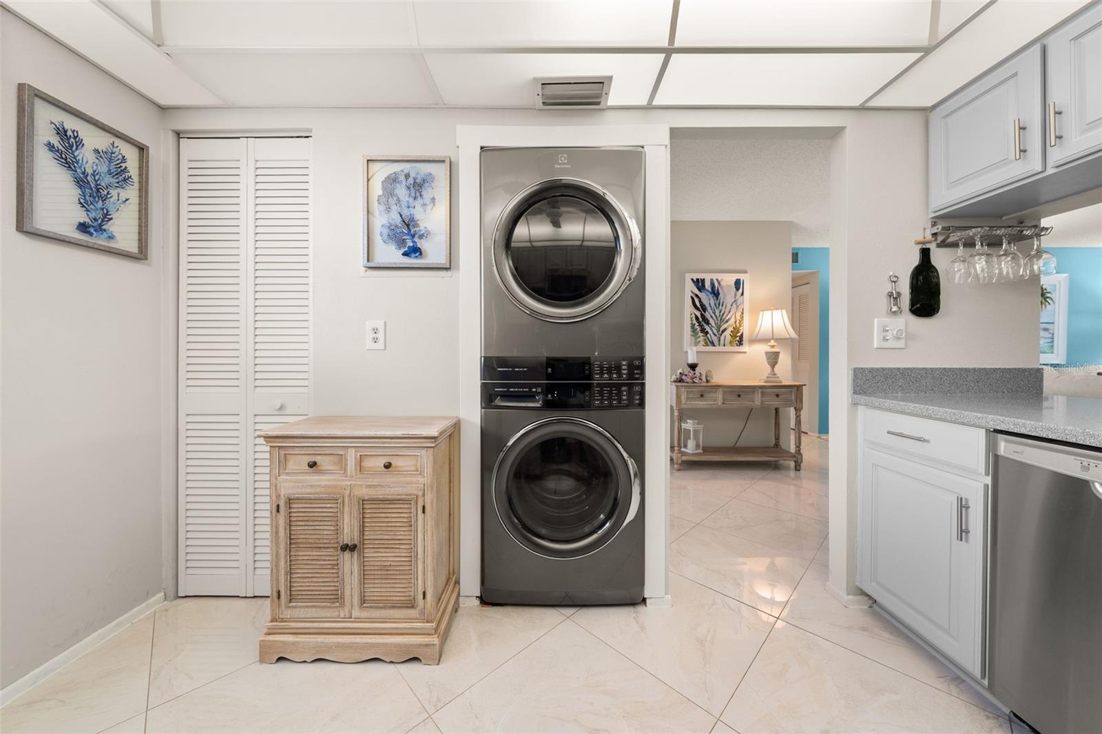 Image 19 of 60 For 3620 Ironwood Circle 406o