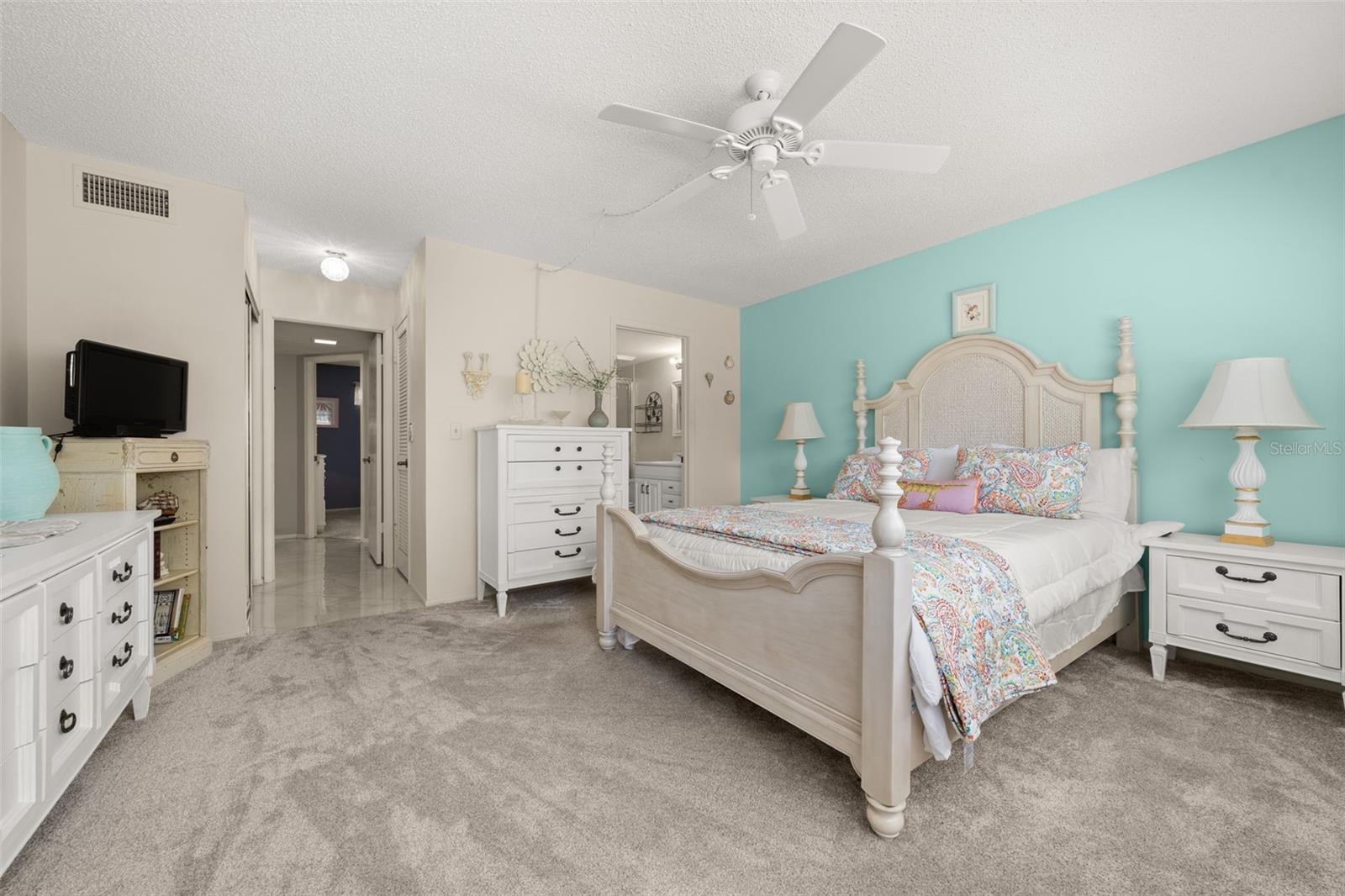 Image 22 of 60 For 3620 Ironwood Circle 406o