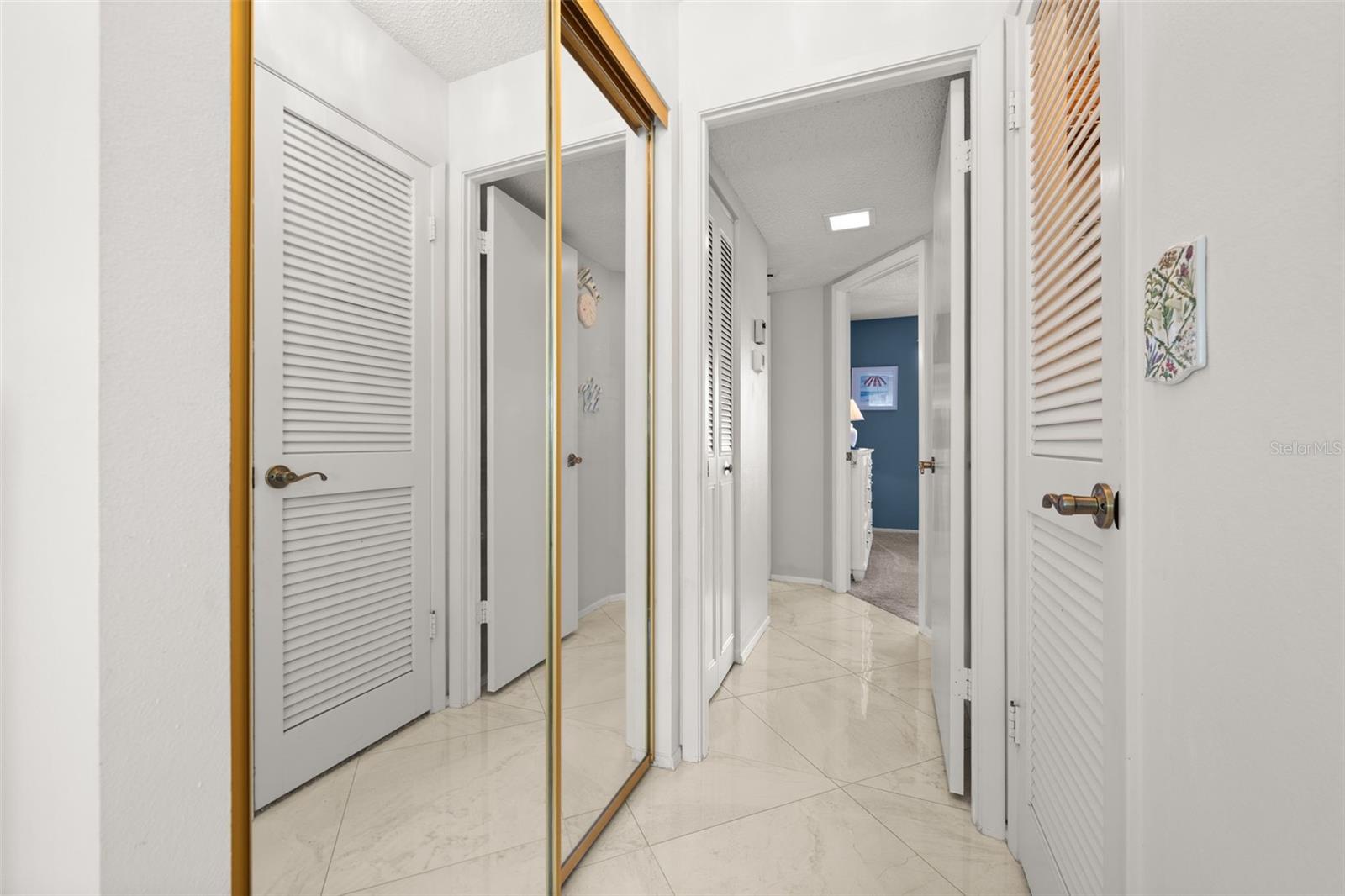 Image 27 of 60 For 3620 Ironwood Circle 406o