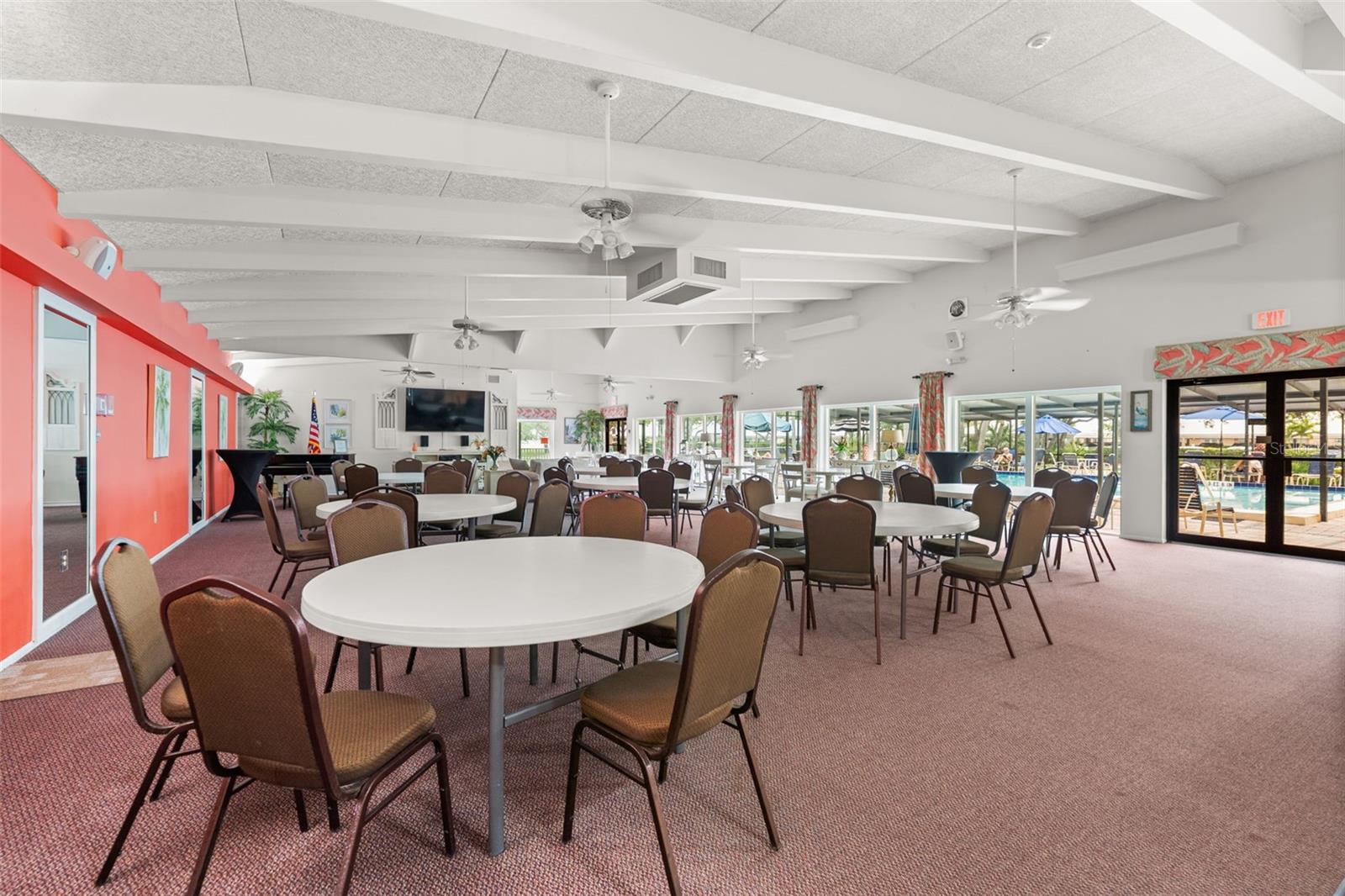 Image 45 of 60 For 3620 Ironwood Circle 406o