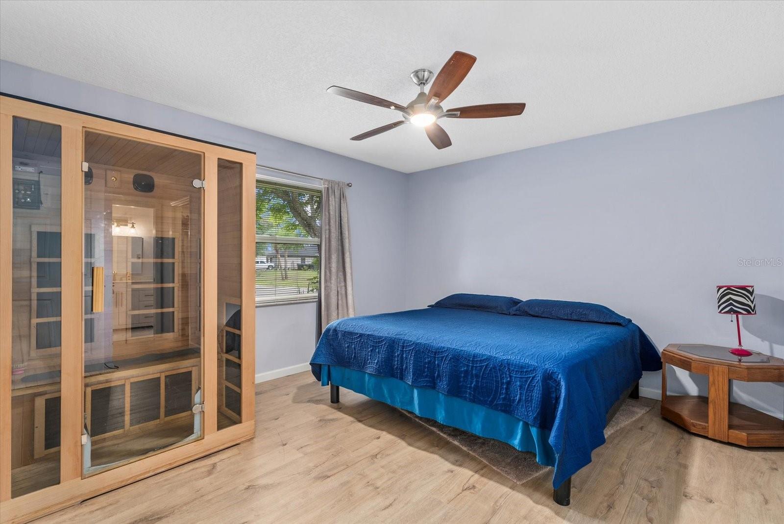 Listing photo id 13 for 2896 Coldwater Lane