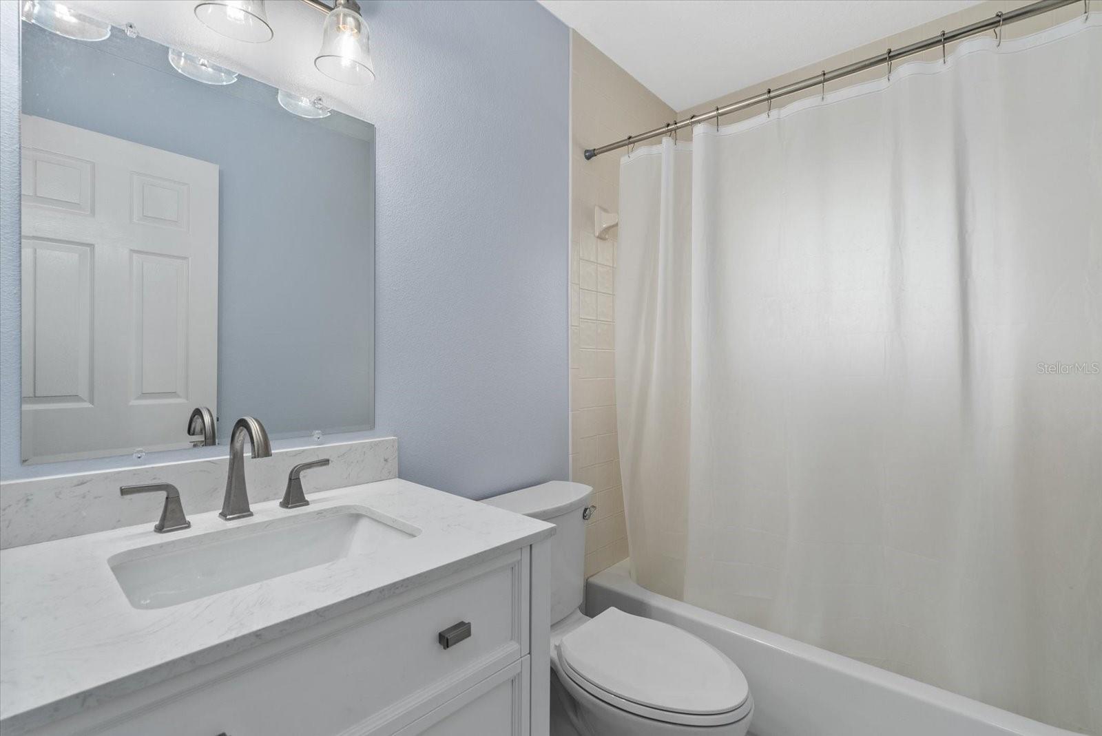 Listing photo id 17 for 2896 Coldwater Lane