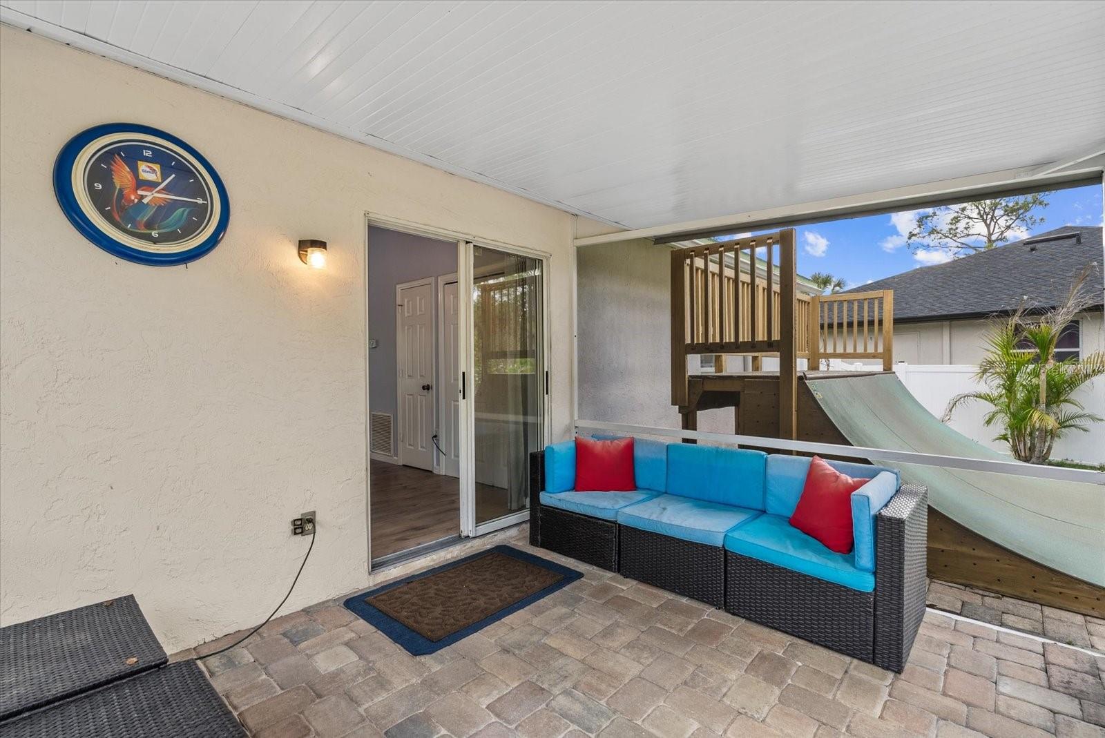 Listing photo id 18 for 2896 Coldwater Lane